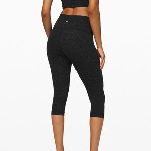 Lululemon wunder under high rise luon half tight
